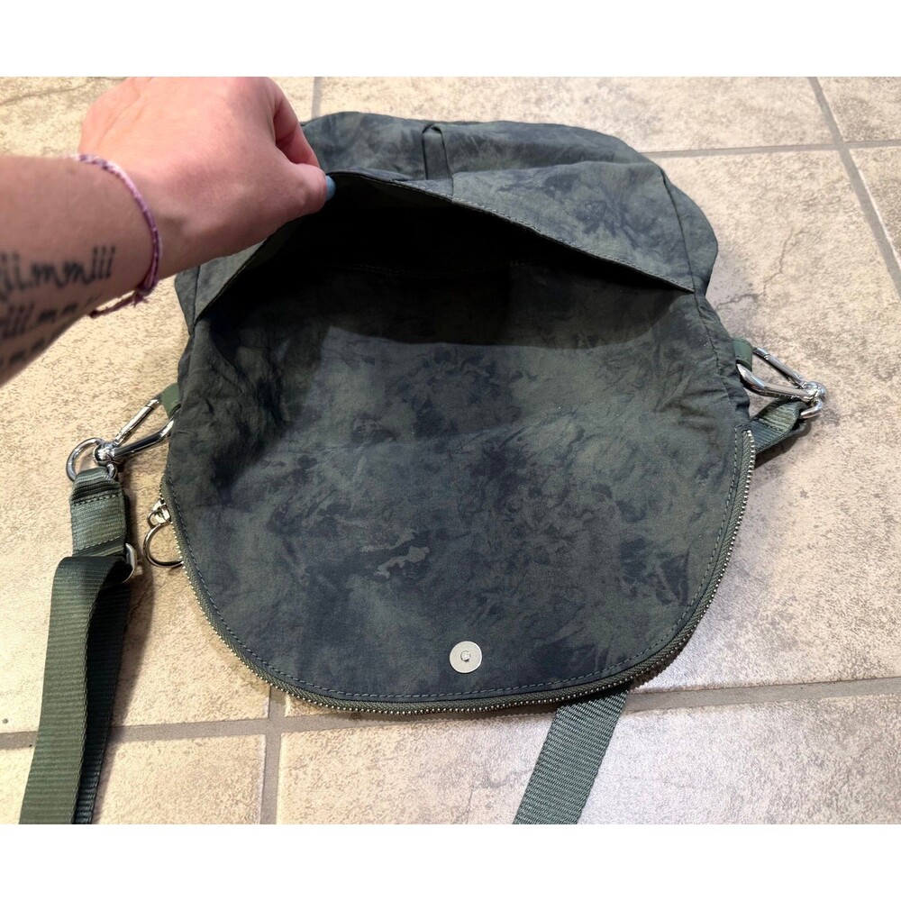 Lululemon All Night Festival Bag crossbody purse - Picture 5 of 8